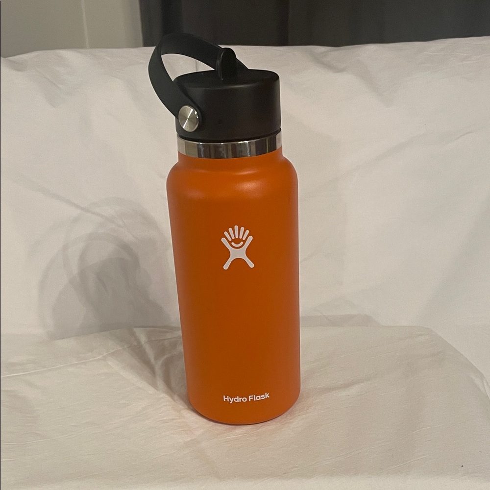 Hydro Flask Bold Orange Bottle with Black Lid